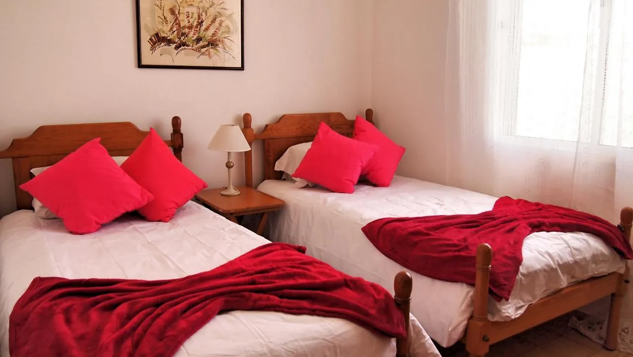 Ourmadeira - Villa Mary, Informal, Close To The Beach بورتو سانتو بيت للعطل